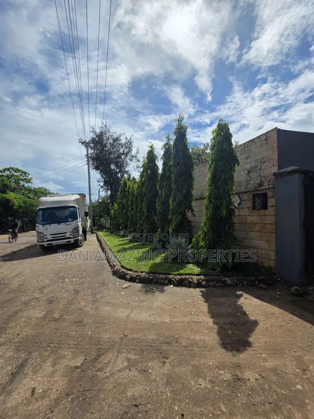 1/4 Acre Diani Galu Kinuu for Sale Beach One in Gated Community in Diani