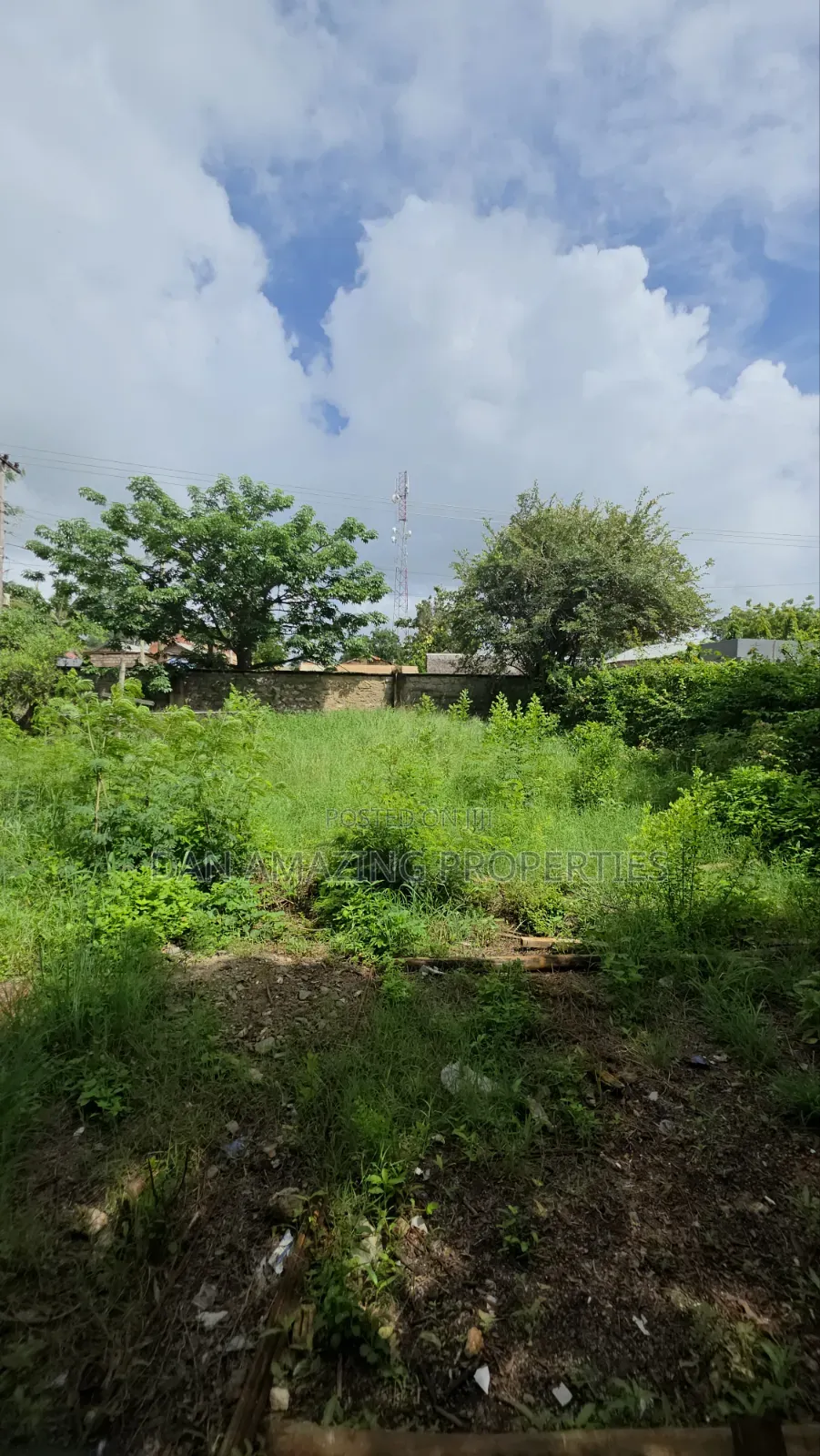 1/4 Acre Diani Galu Kinuu for Sale Beach One in Gated Community in Diani