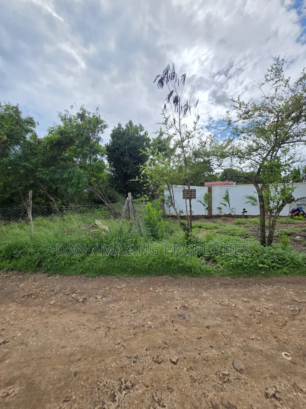 3 Pieces of 1/4 Acre Each Diani Bogani Villa Area for Sale in Diani