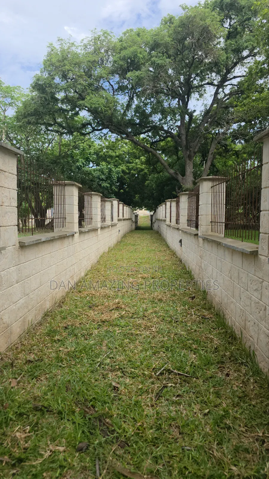 1/4 Acre Beachfront Plots Diani in a Gated Communiry for Sale in Diani