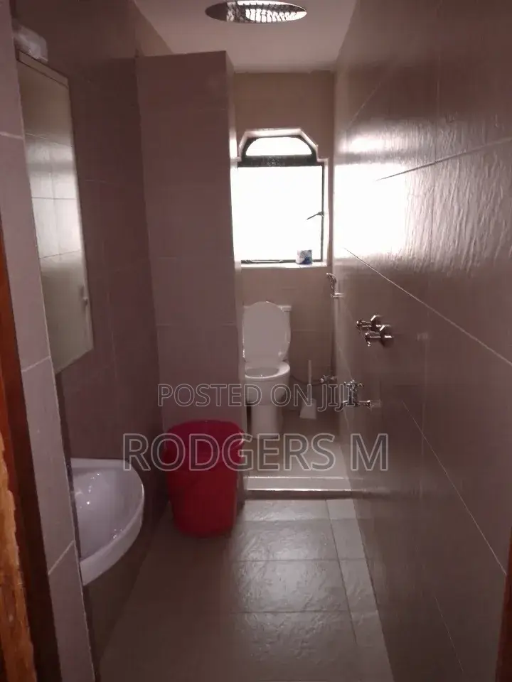 Furnished Studio Apartment in Valley Arcade for rent in Valley Arcade