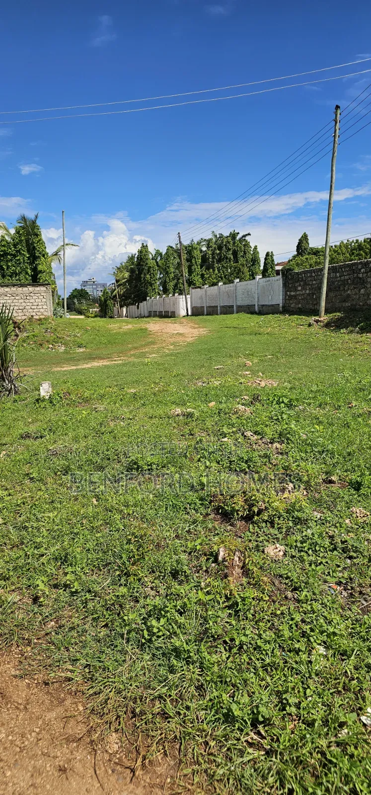 Prime Plot on Sale Nyali Beach Road by Benford Homes in Nyali Mkomani
