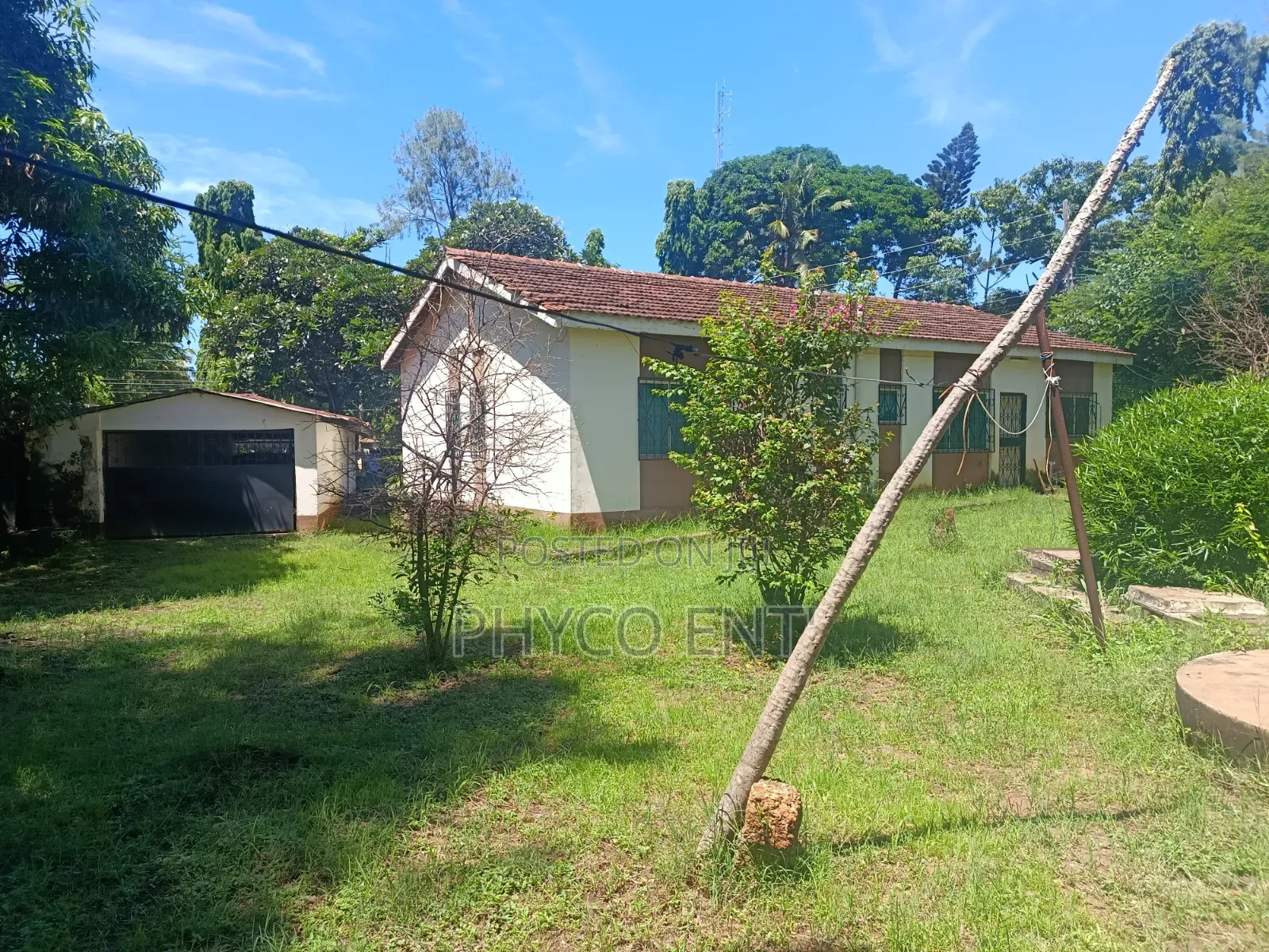 Three Bedroom Bungalow for Sale in Nyali Mkomani