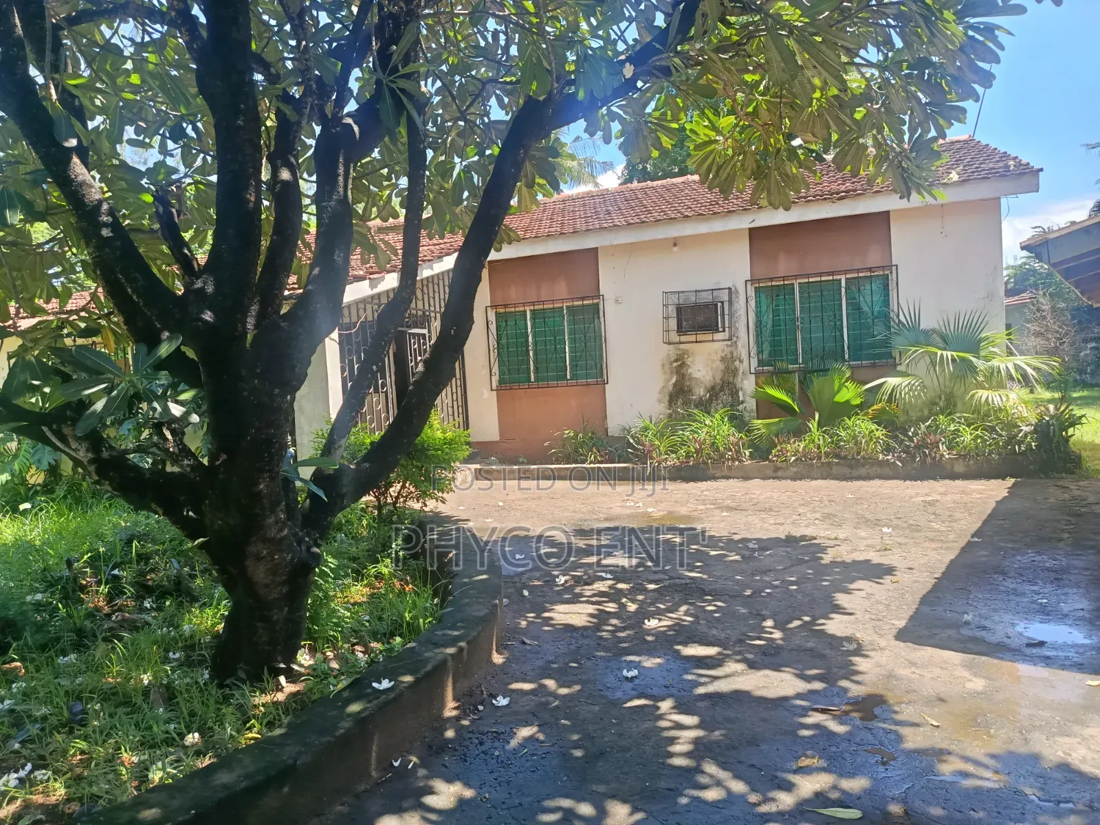 Three Bedroom Bungalow for Sale in Nyali Mkomani