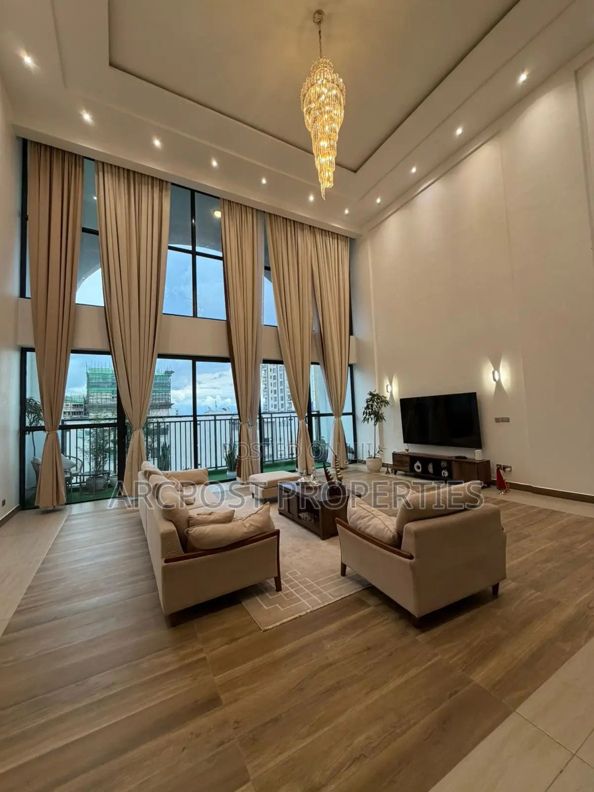 6bdrm Penthouse in Parklands/Highridge for sale in Parklands/Highridge