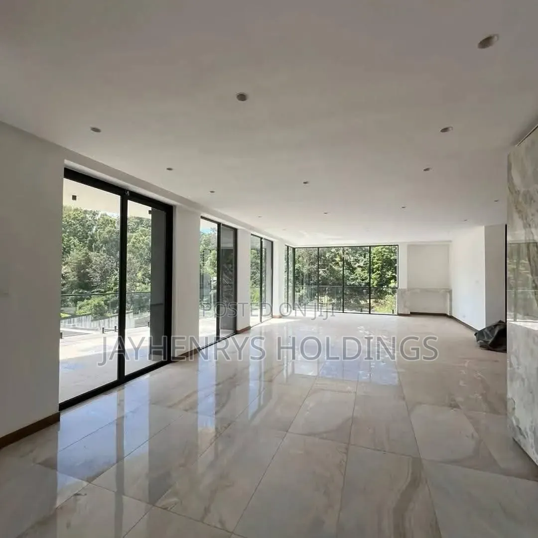 5bdrm House in Nyari for sale in Nyari