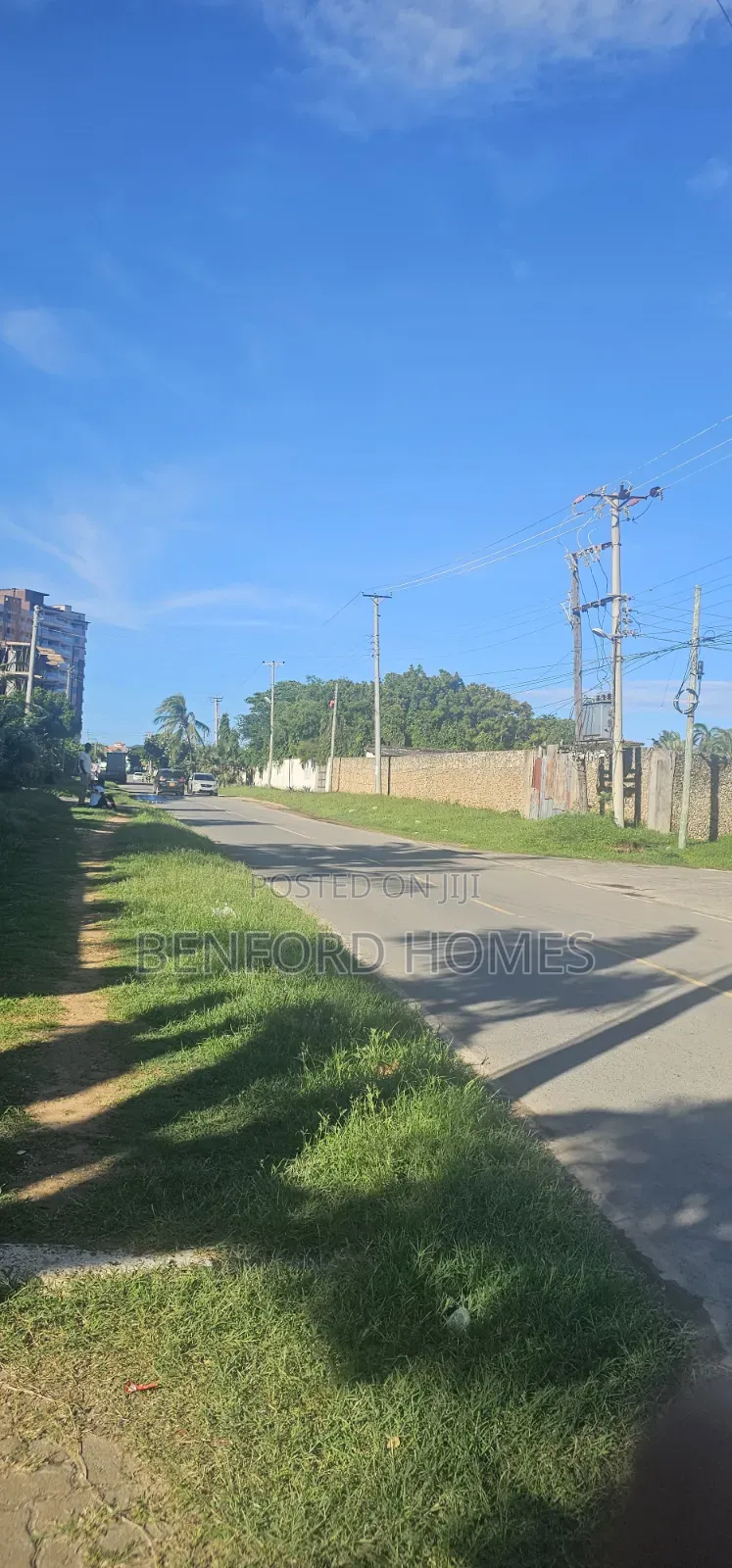 Half Acre Piece of Land on Sale 1st Avenue Nyali Mombasa in Nyali Mkomani