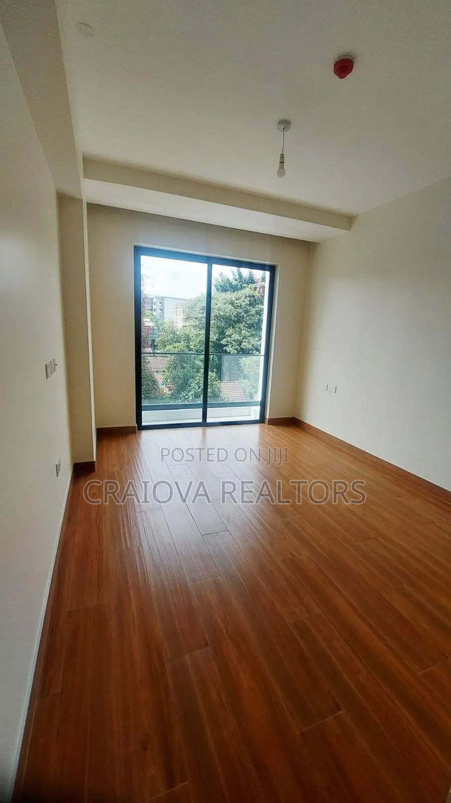 2bdrm Apartment in Riverside Drive for sale in Riverside Drive
