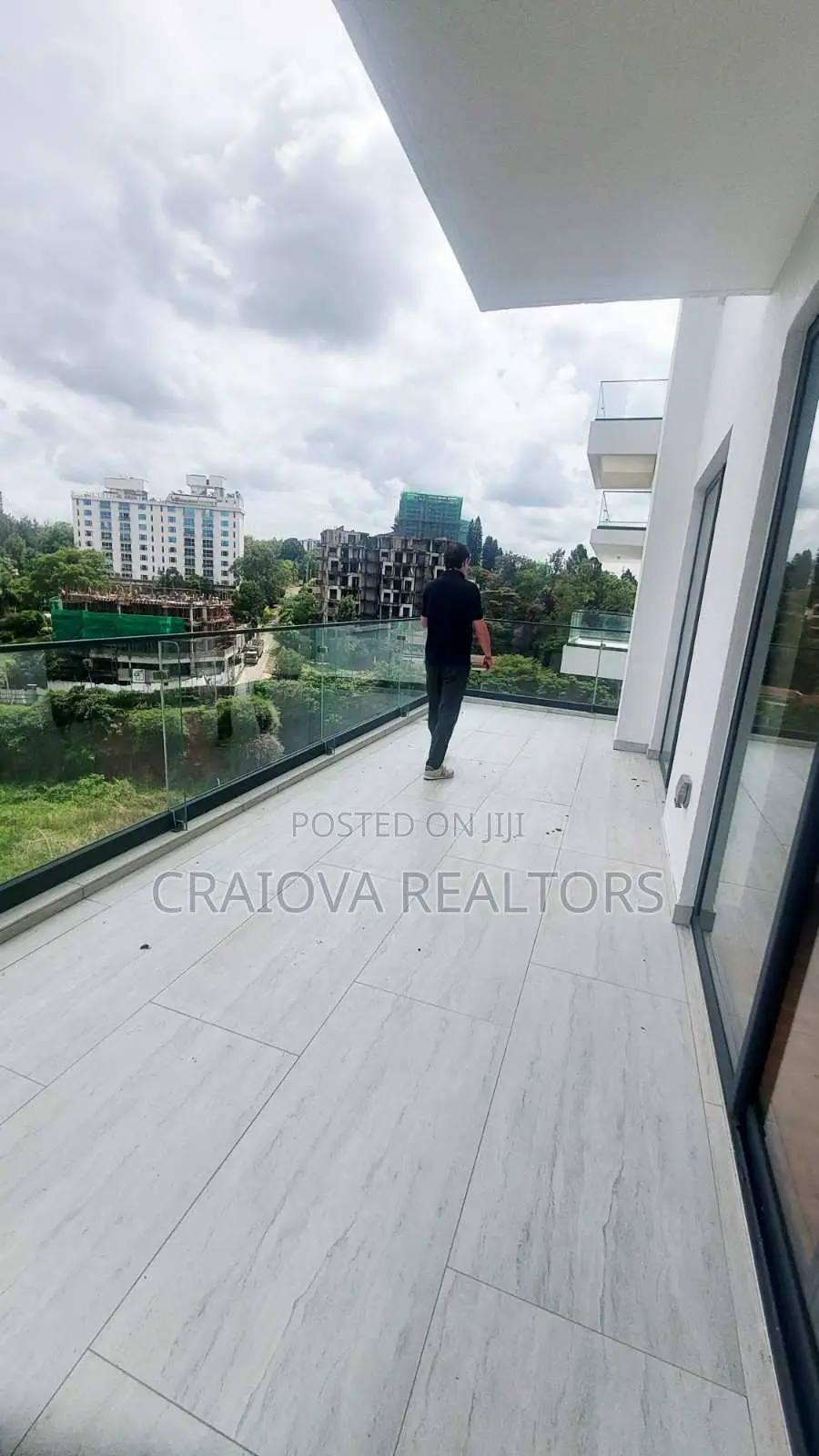 2bdrm Apartment in Riverside Drive for sale in Riverside Drive