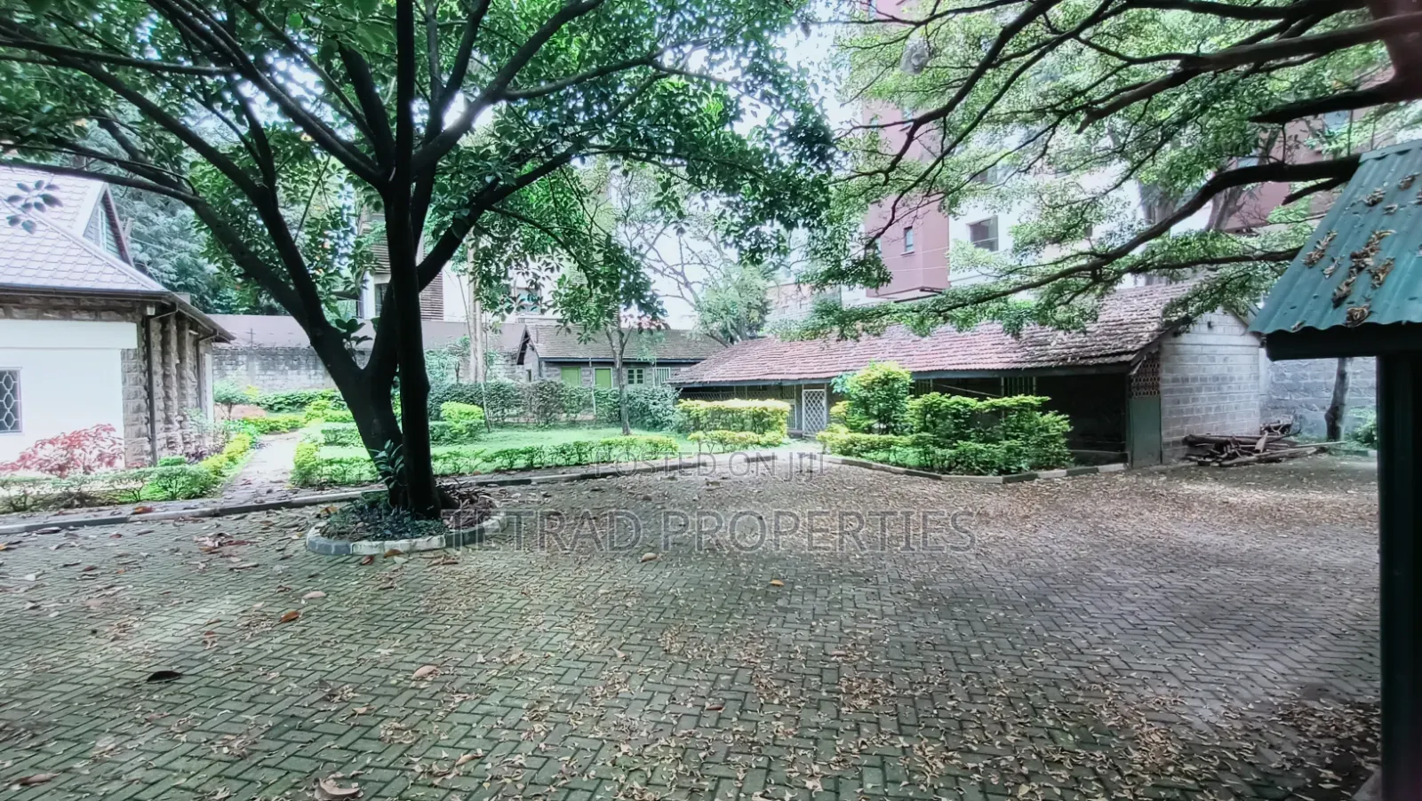 11 Rooms Commercial Bungalow on Half Acre Land in Kilimani Kirichwa Rd in Hurlingham
