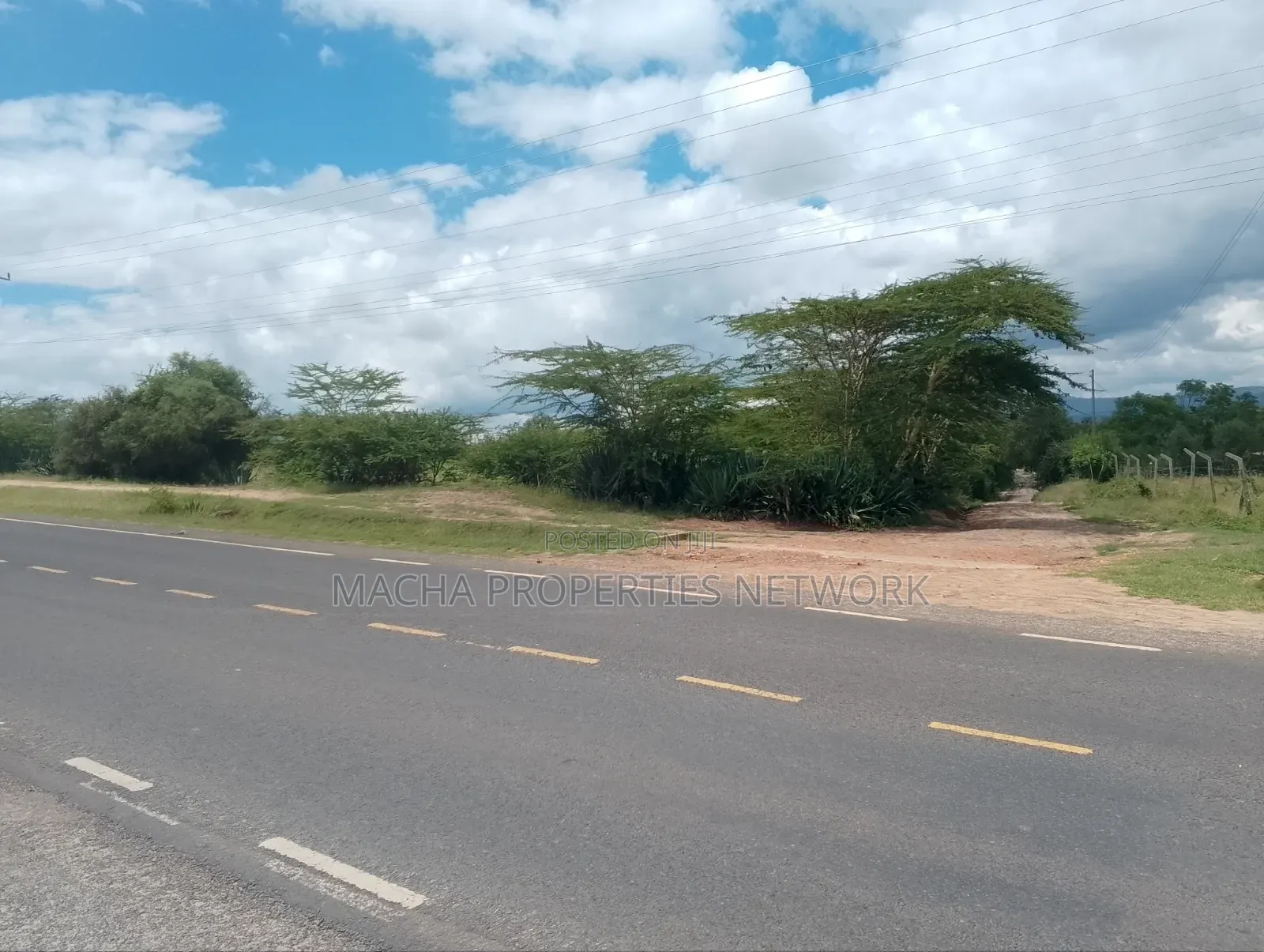 2.04 Acres Fronting Tarmac Rd-MKS Kithini in Junction