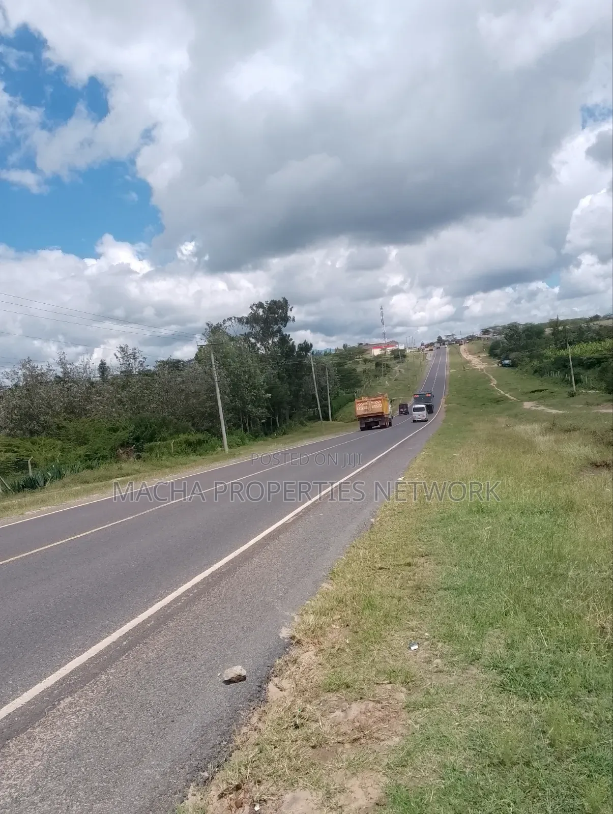 2.04 Acres Fronting Tarmac Rd-MKS Kithini in Junction