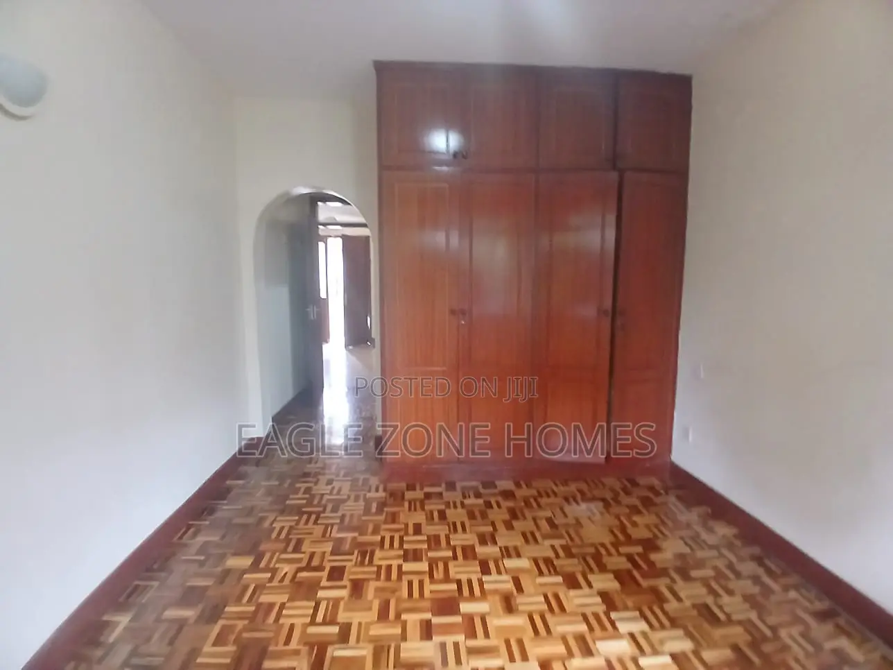 4bdrm Townhouse / Terrace in Riverside Drive for rent in Riverside Drive