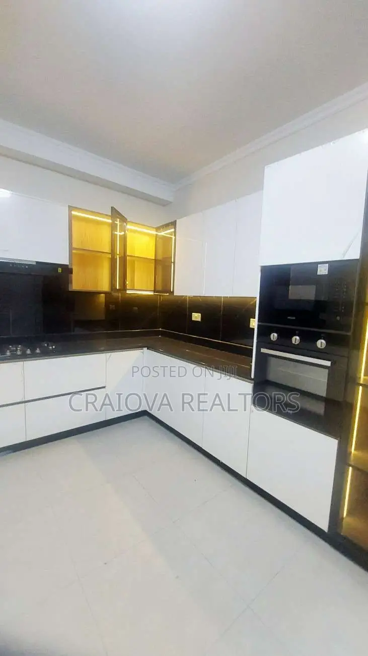3bdrm Apartment in Kileleshwa for sale in Kileleshwa