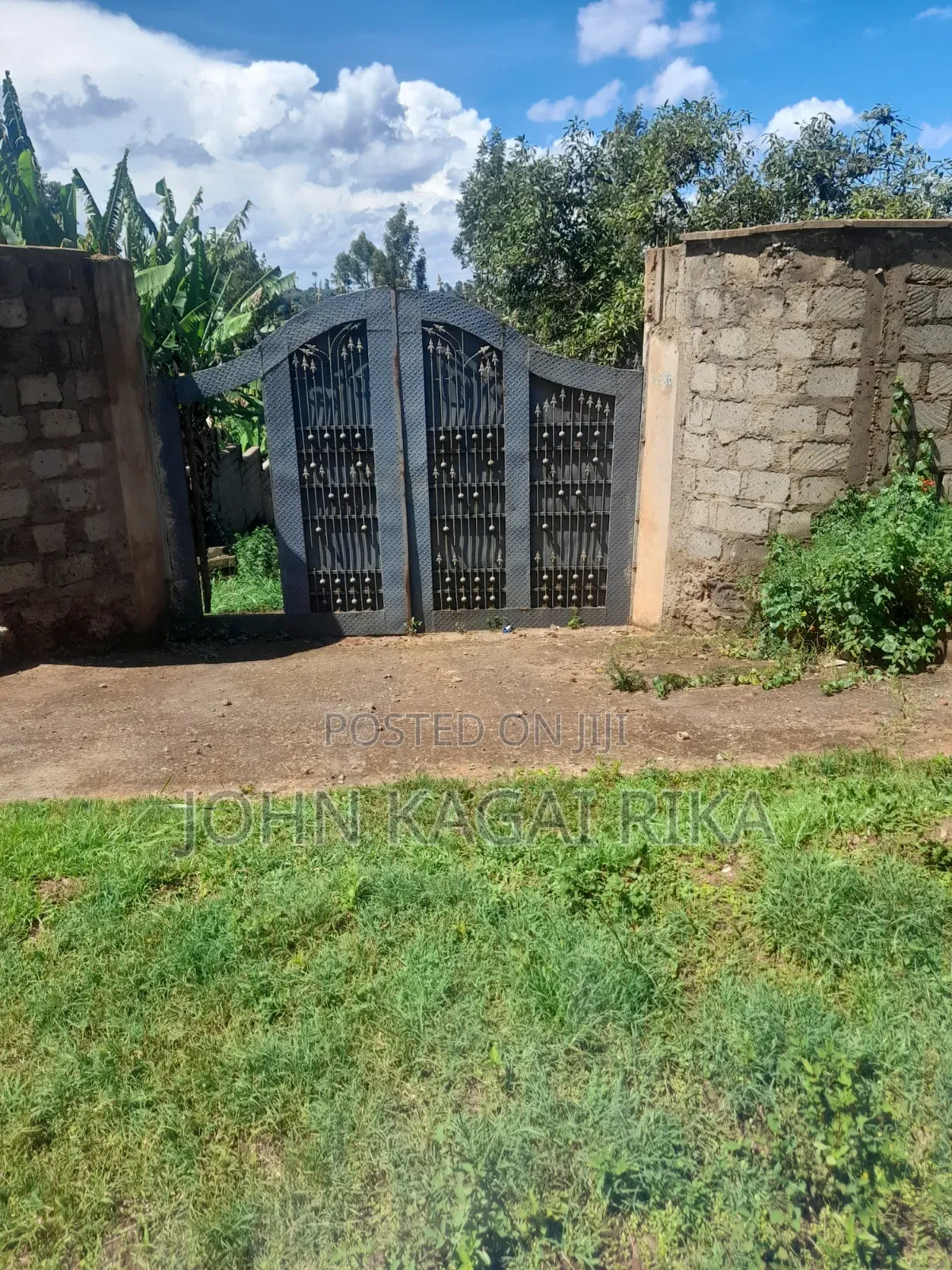 Near Thika Greens in Ng'Araria