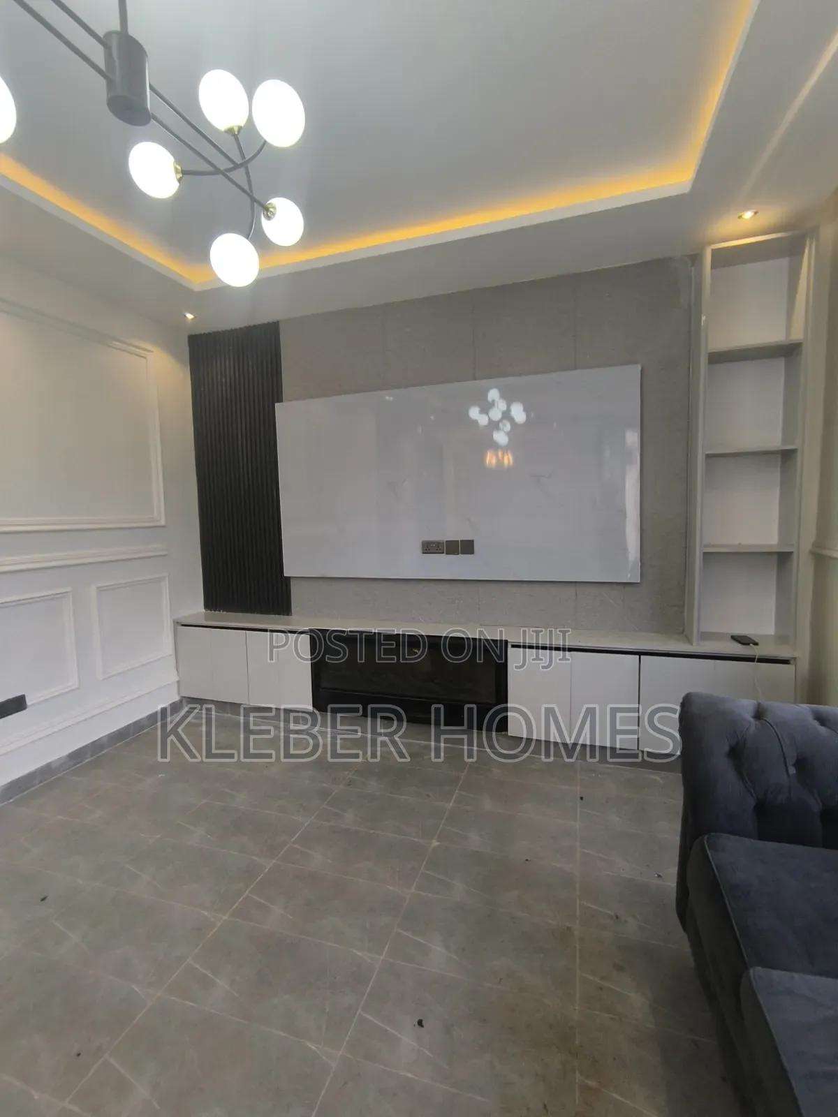 4bdrm Mansion in Membley for sale in Membley Estate