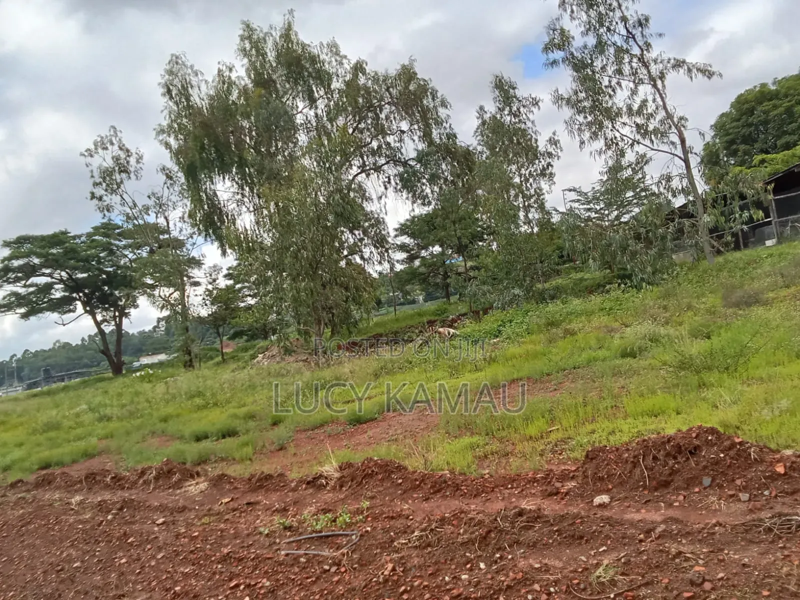 1 Acre Commercial Land on Thika Road in Clay City