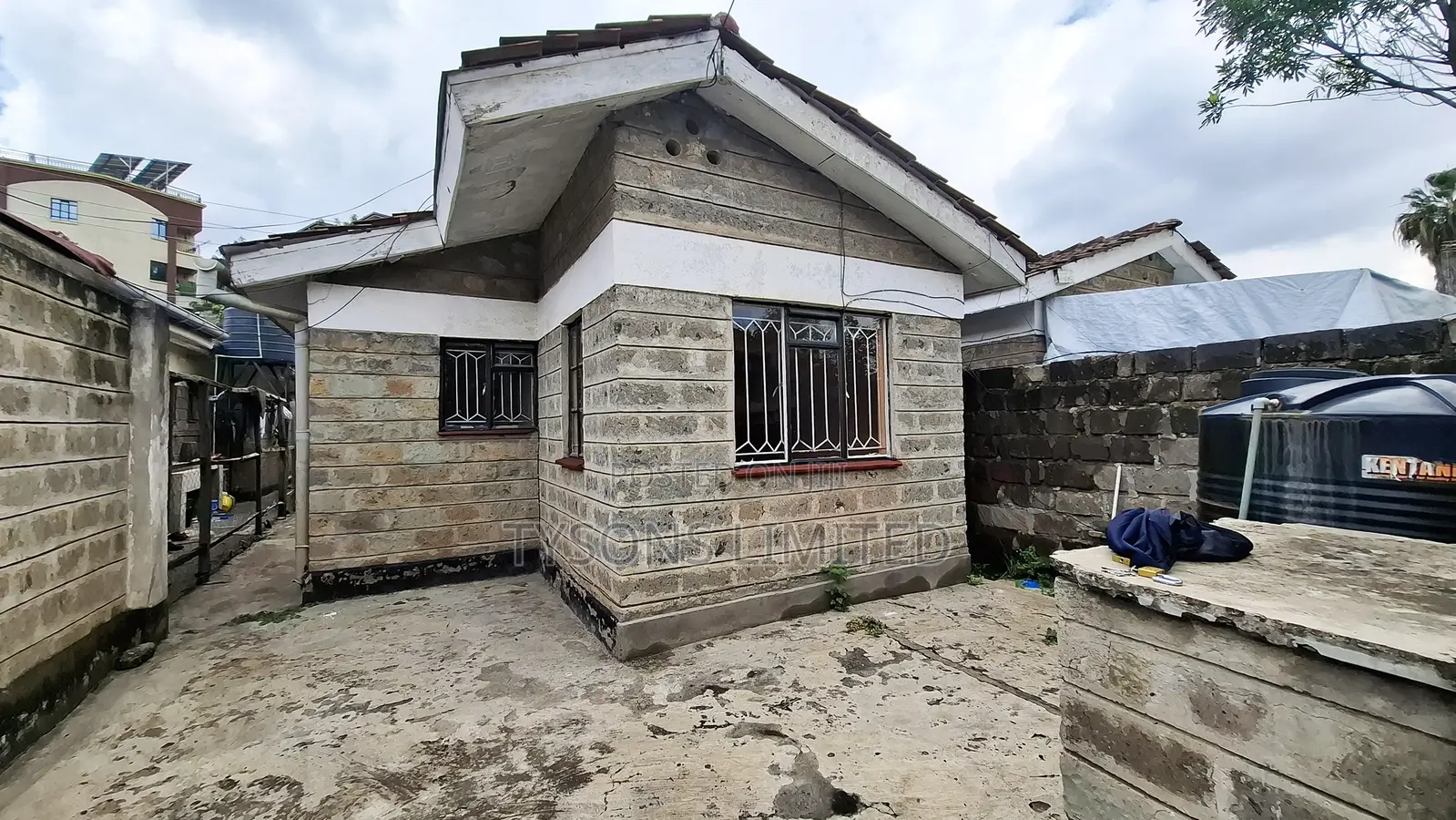 3bdrm Bungalow in Villa Franka Estate, Pipeline for sale in Pipeline