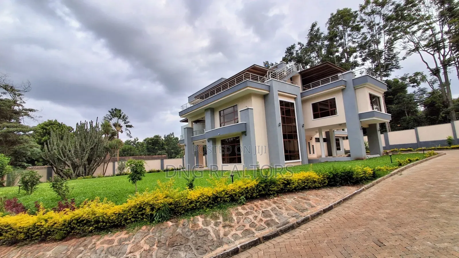 5bdrm Villa in Rosslyn for sale in Rosslyn
