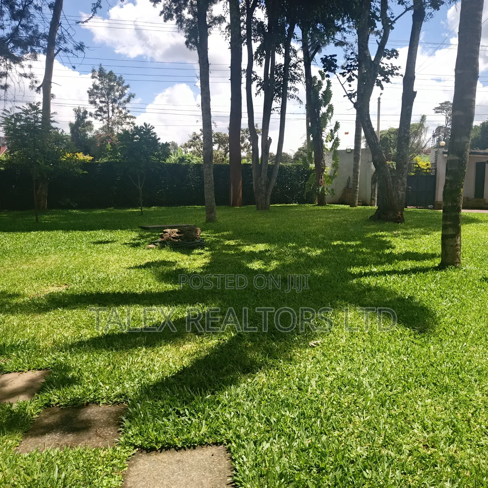 4bdrm Mansion in Call Me, Runda for rent in Runda