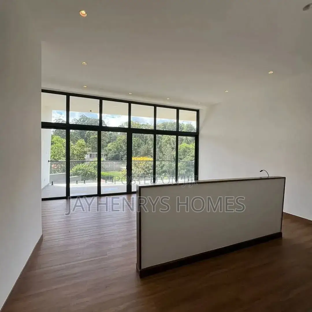 5bdrm House in Nyari for sale in Nyari
