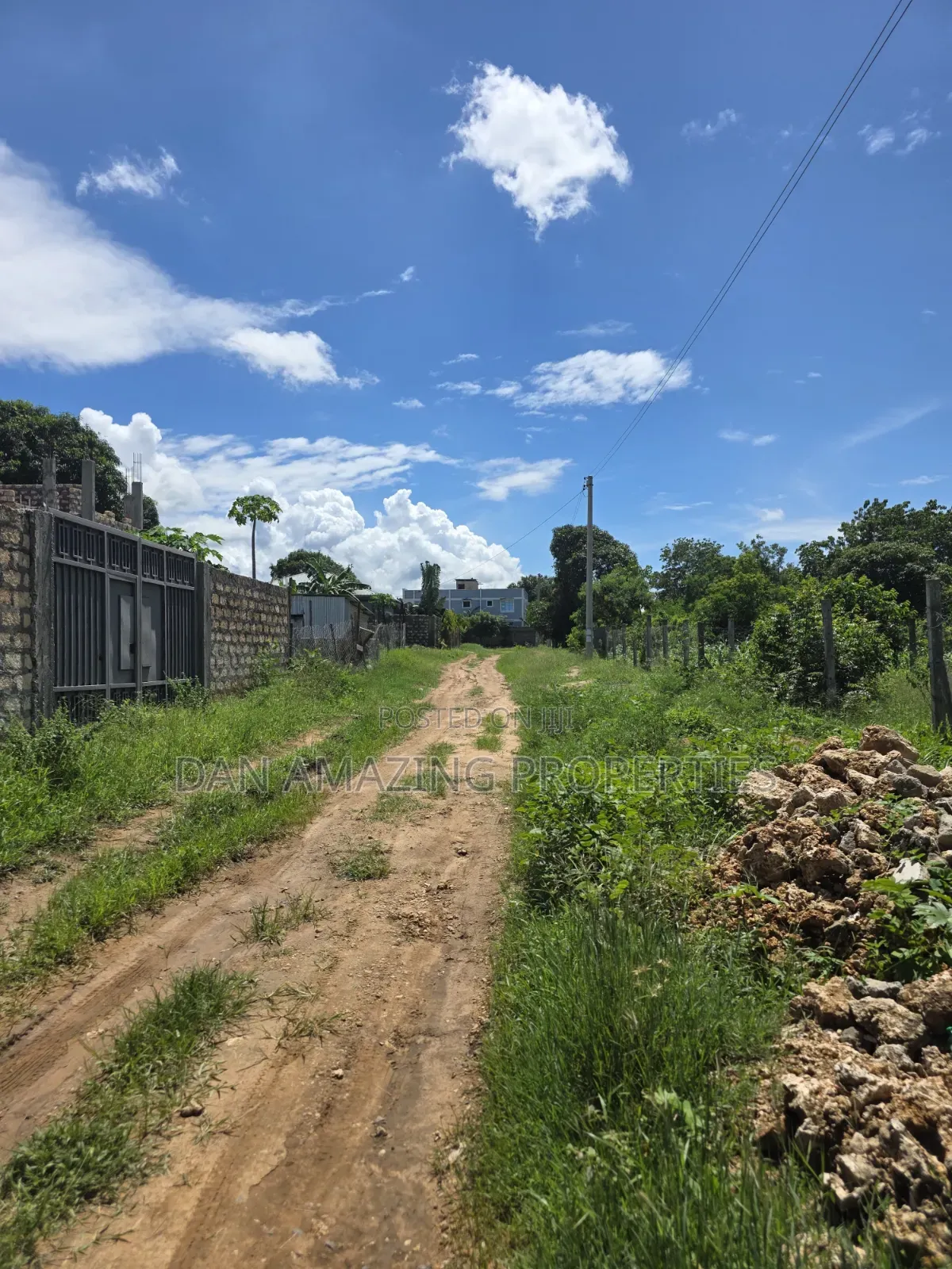 50 by 100 Plot Mtwapa Kizingitini for Sale Fully Fenced With Perimeter in Mtwapa