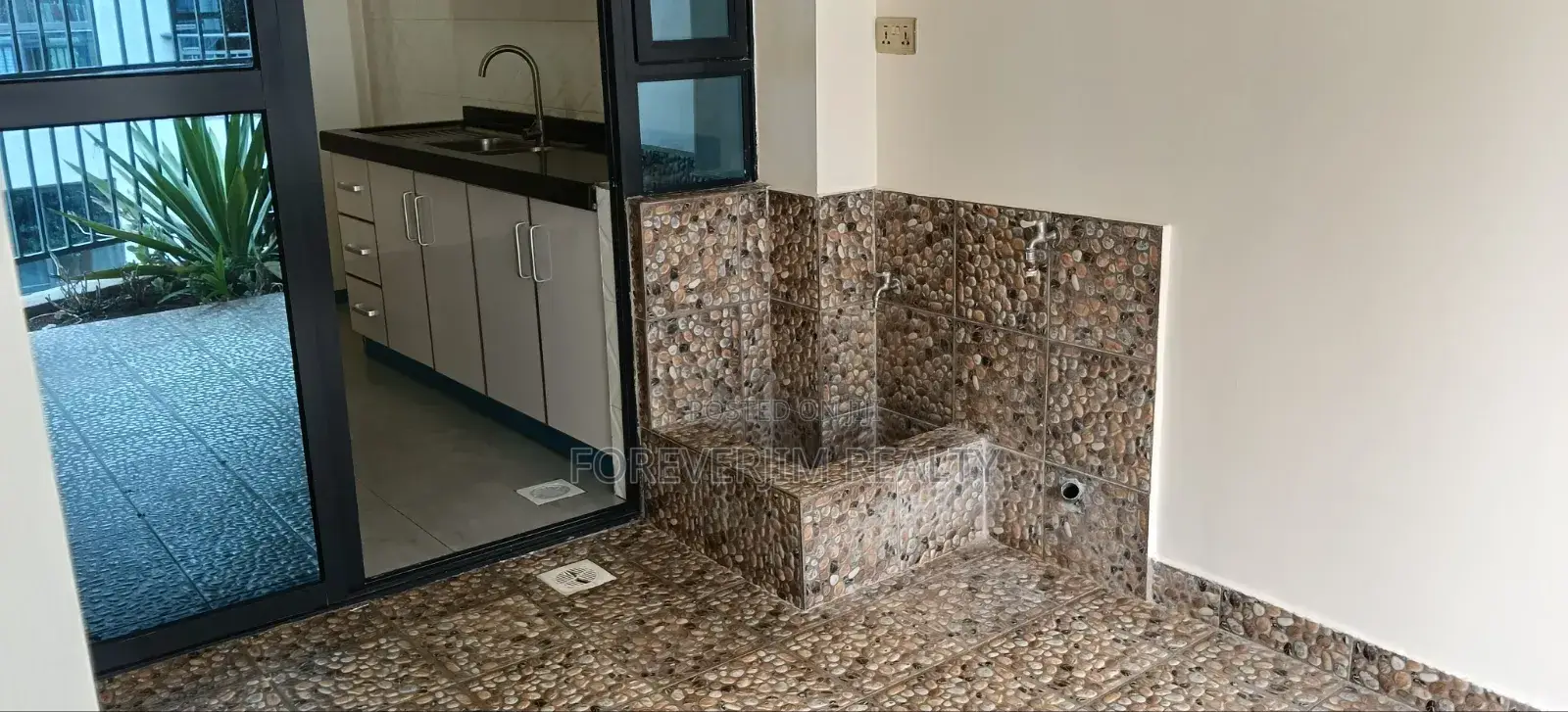 2bdrm Apartment in Adams Arcade, Hurlingham for rent in Hurlingham