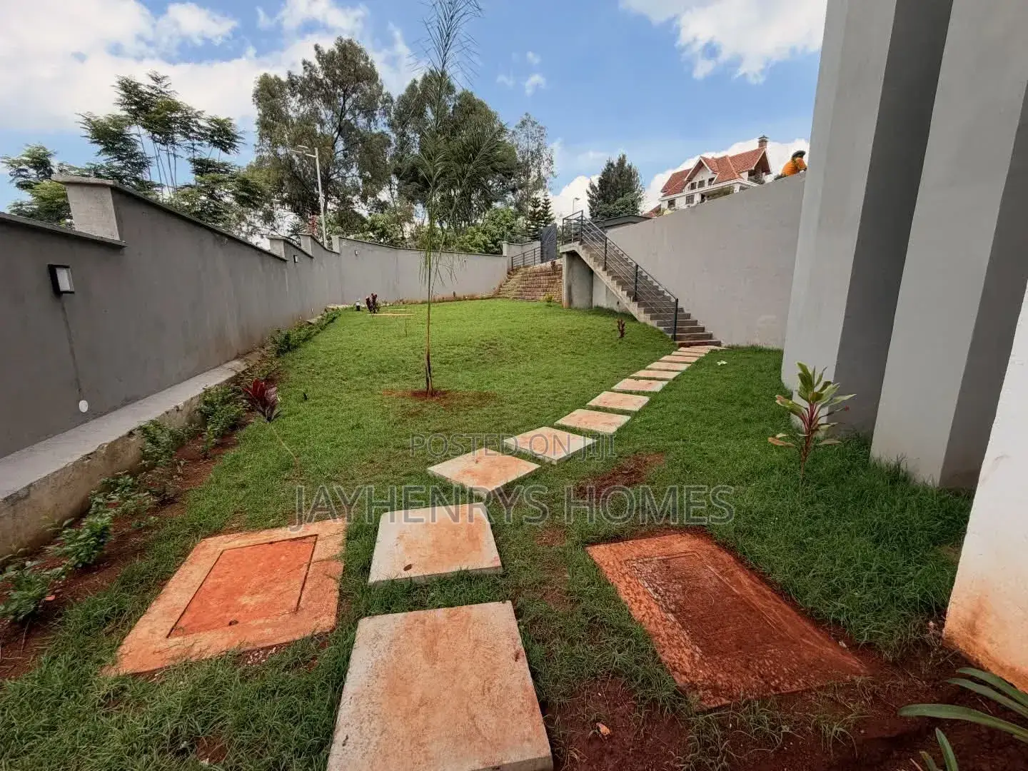 5bdrm Villa in Nyari for sale in Nyari