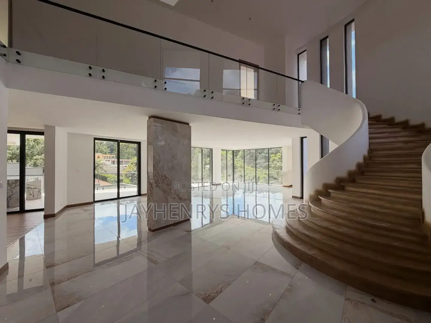 5bdrm Villa in Nyari for sale in Nyari