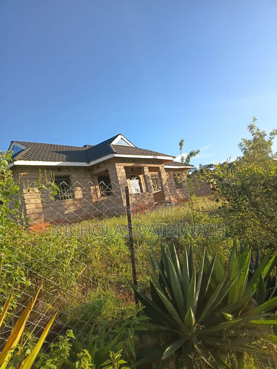 1 Acre With Semi Finished House at Machakos Kimutwa at 4m in Kalama