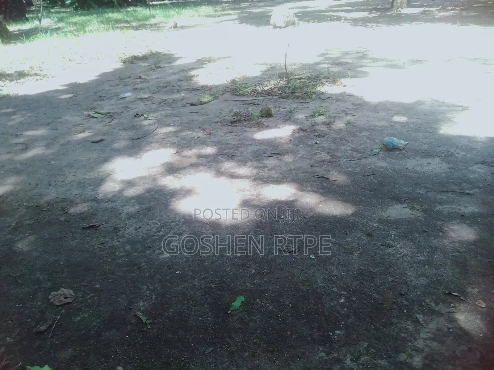 Prime 1/4 Acre Yard at to Let at Kisimani Mombasa Mainland in Bombolulu