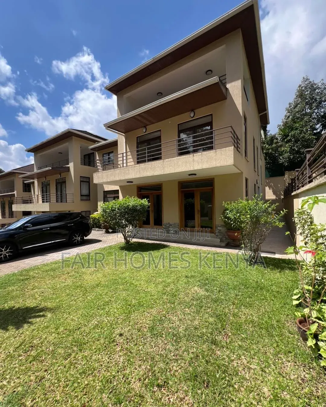5bdrm Townhouse / Terrace in Chalbi Drive, Muthangari for rent in Muthangari