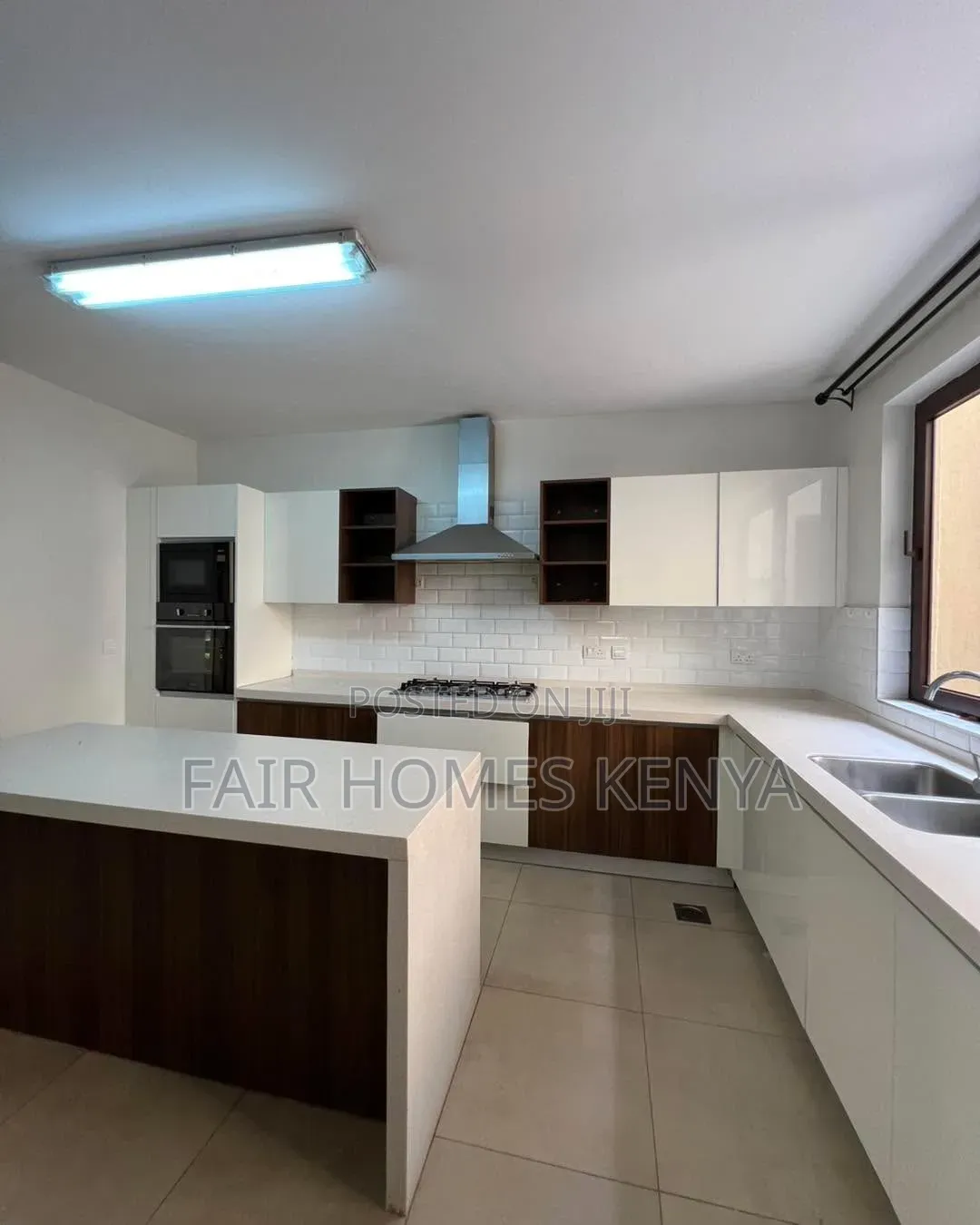 5bdrm Townhouse / Terrace in Chalbi Drive, Muthangari for rent in Muthangari