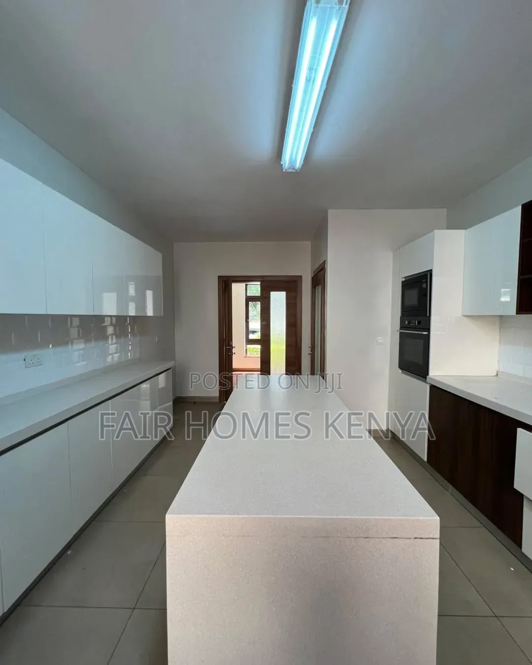 5bdrm Townhouse / Terrace in Chalbi Drive, Muthangari for rent in Muthangari