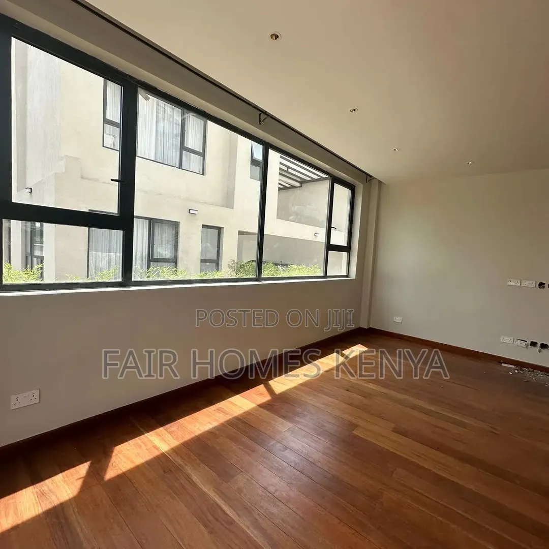 5bdrm Townhouse / Terrace in Manyani East, Muthangari for rent in Muthangari