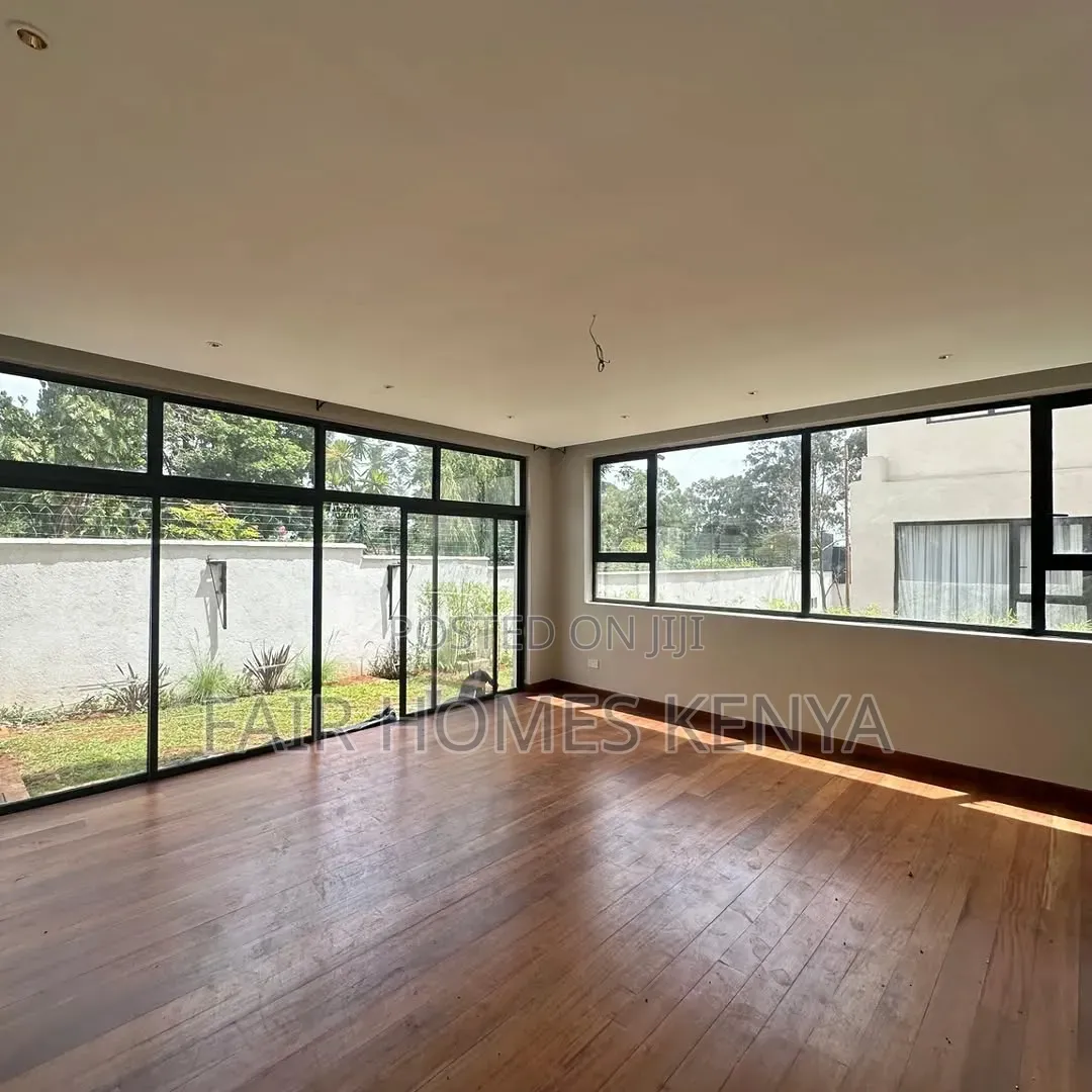 5bdrm Townhouse / Terrace in Manyani East, Muthangari for rent in Muthangari