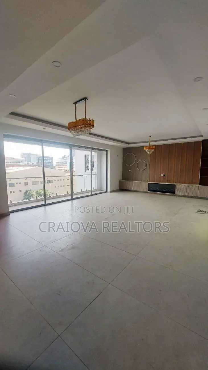 4bdrm Duplex in Spring Valley for rent in Spring Valley