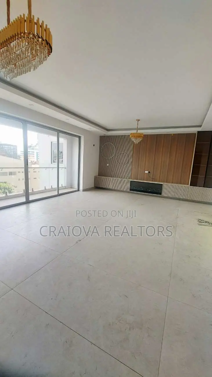 4bdrm Duplex in Spring Valley for sale in Spring Valley