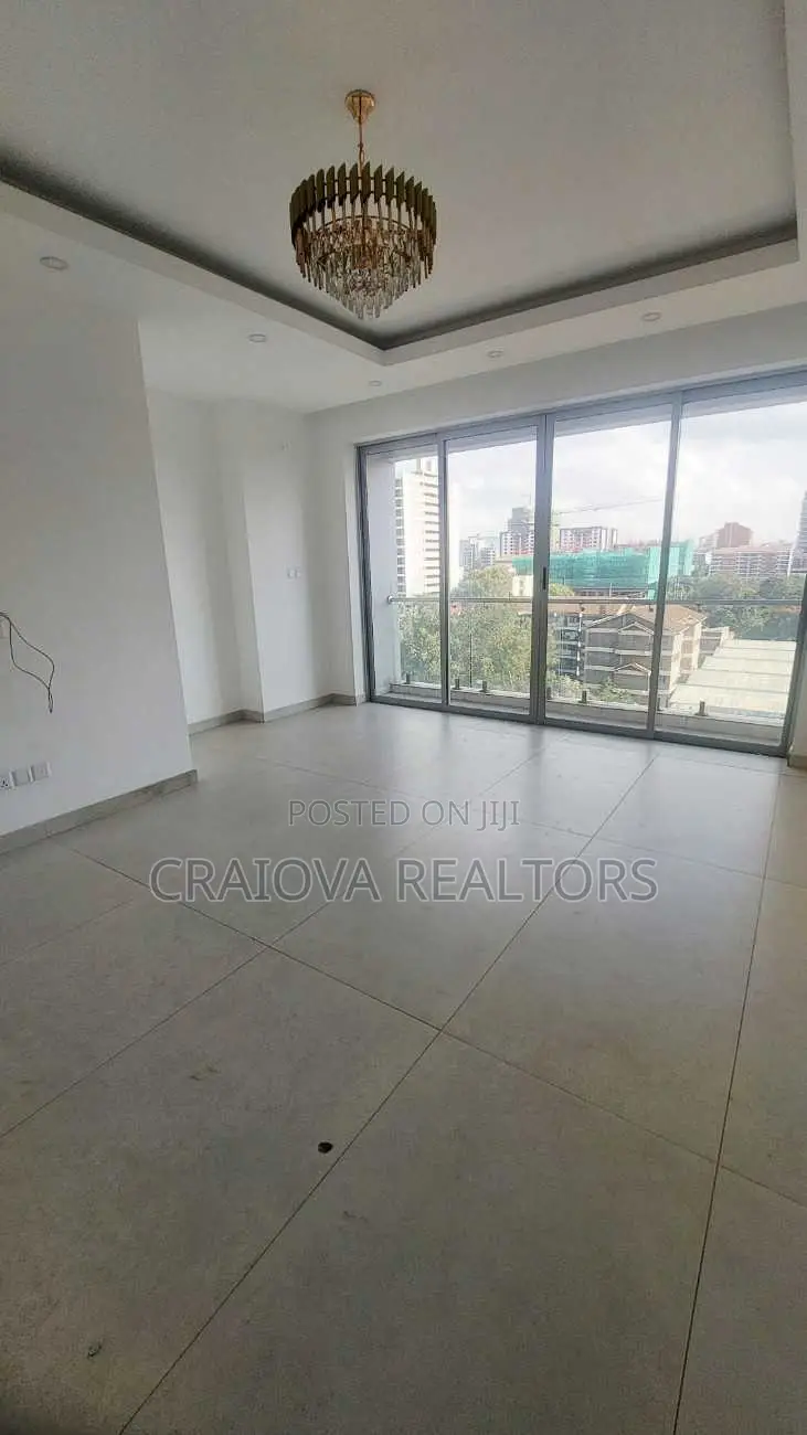 4bdrm Duplex in Spring Valley for sale in Spring Valley