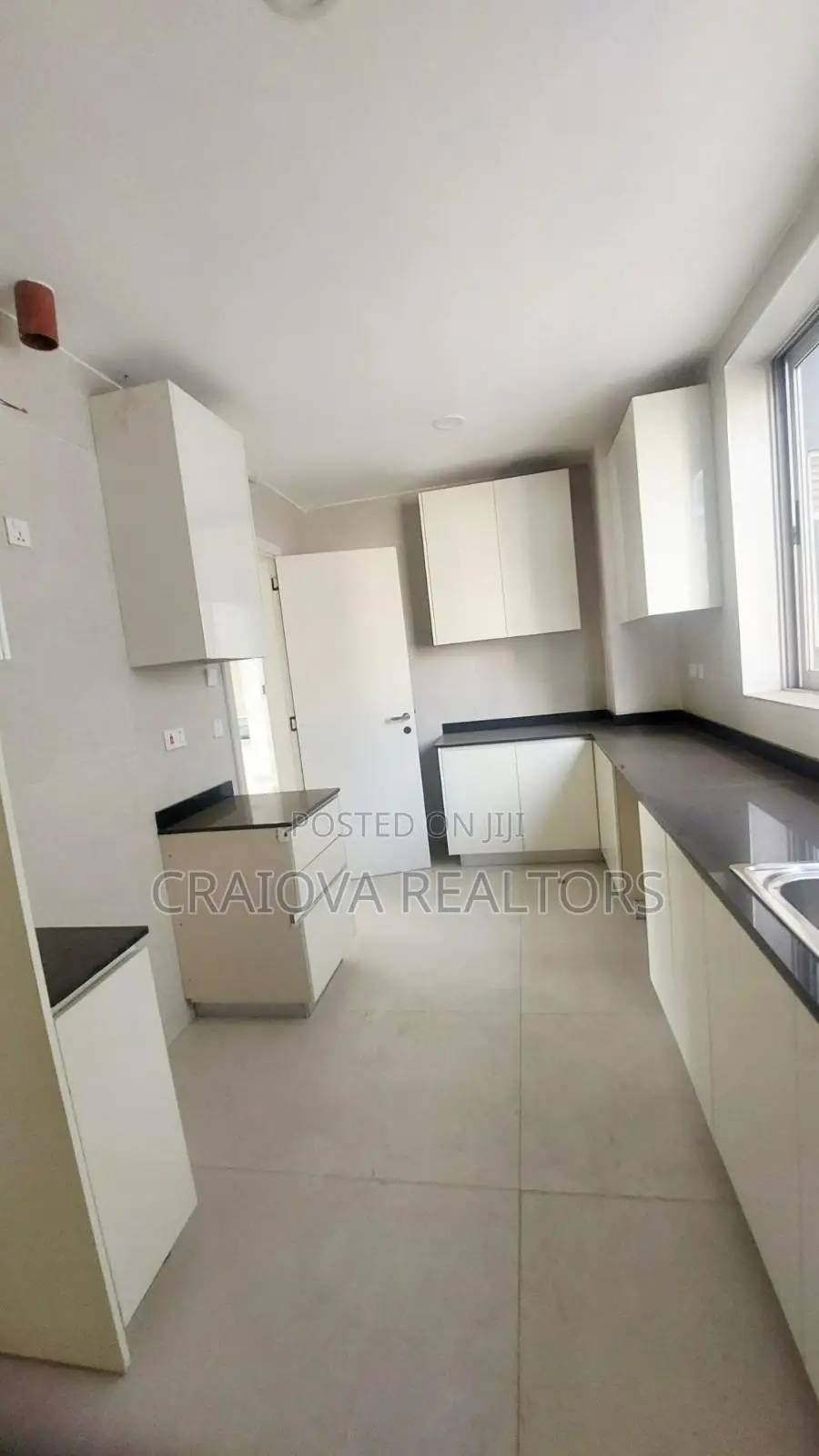 4bdrm Duplex in Spring Valley for rent in Spring Valley