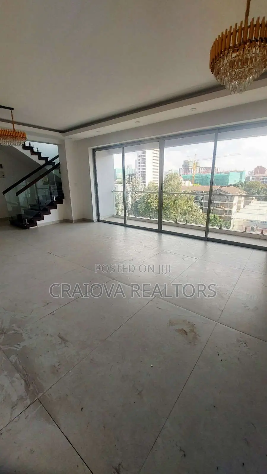 4bdrm Duplex in Spring Valley for sale in Spring Valley
