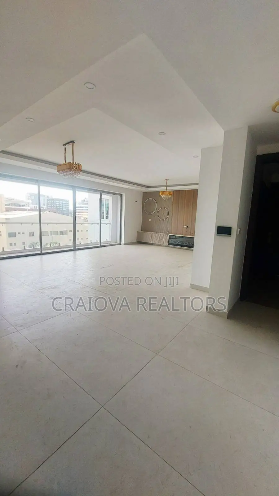 4bdrm Duplex in Spring Valley for sale in Spring Valley