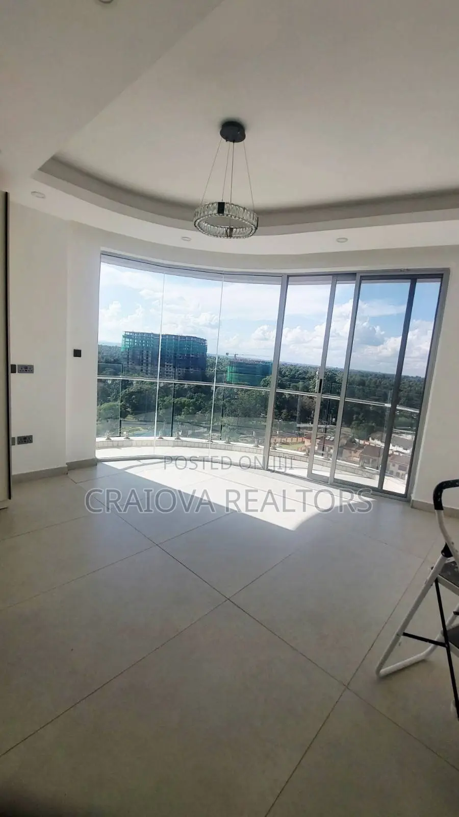 4bdrm Duplex in Spring Valley for sale in Spring Valley