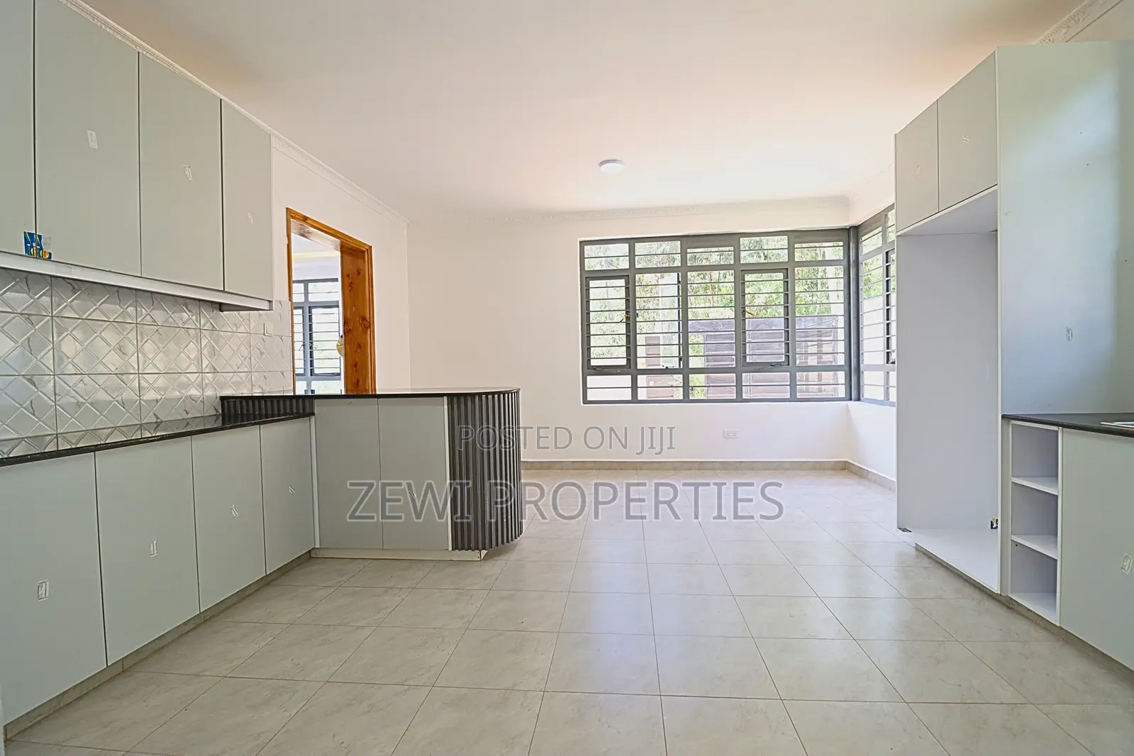 4bdrm Mansion in Kibiku for sale in Kibiku
