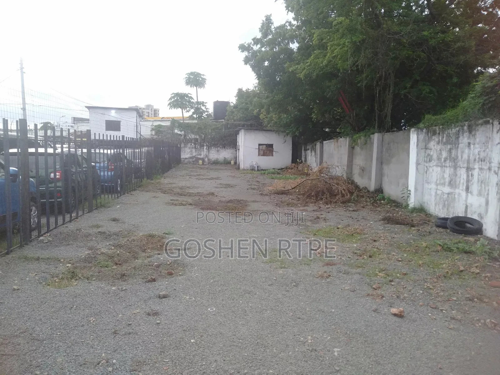 Prime Yard/Showroom at to Let at Mbaraki Mombasa City (Island) in Mbaraki