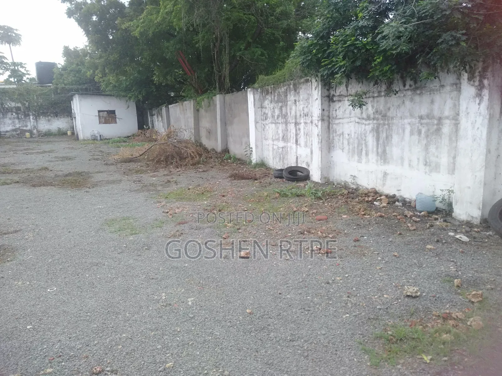 Prime Yard/Showroom at to Let at Mbaraki Mombasa City (Island) in Mbaraki