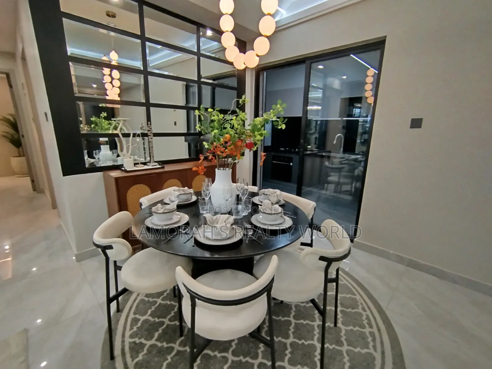 3bdrm Apartment in Westlands, Raphta Road Area for sale in Raphta Road Area