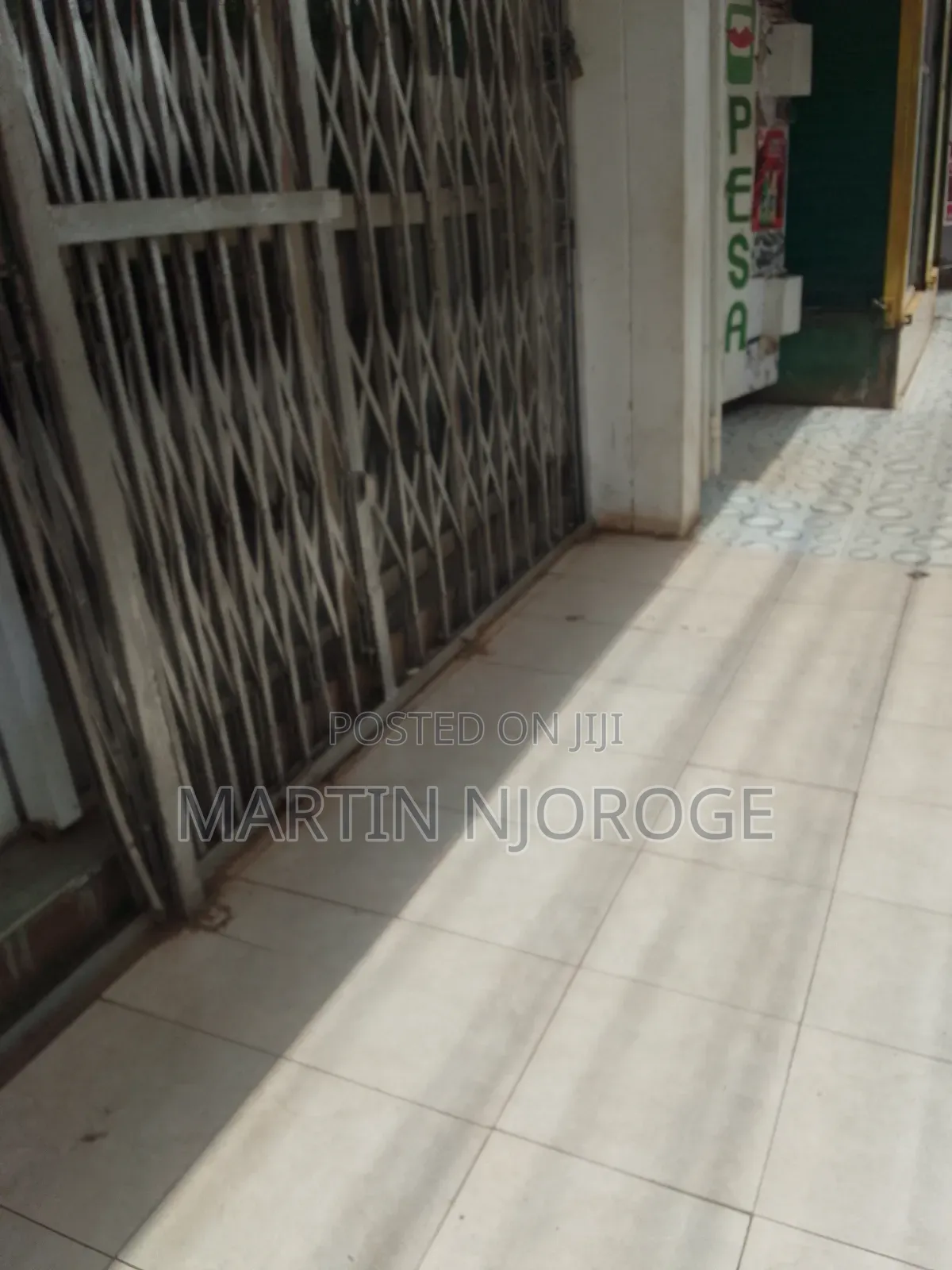 Commercial Building in Eastleigh / Eastleigh
