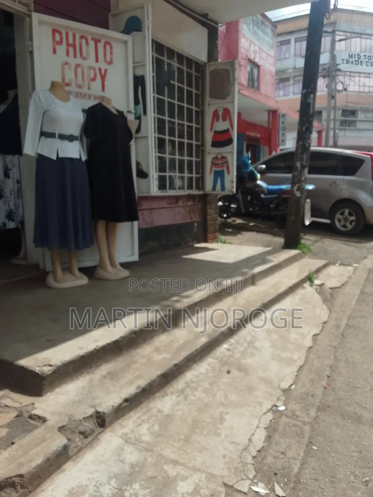 Commercial Building in Eastleigh / Eastleigh