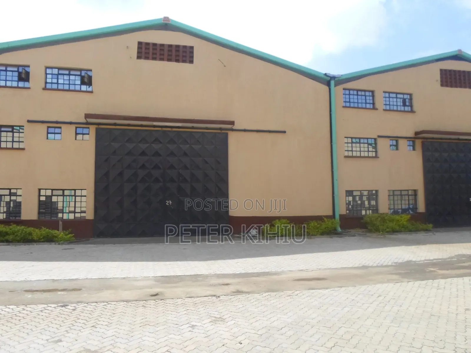 Godown to Let 10000sqft in Juja in Kenyatta Road / Theta 